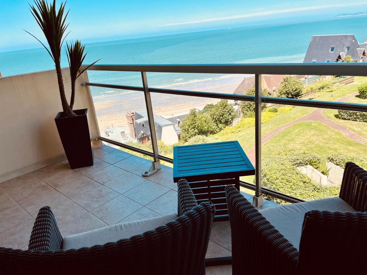 Studio, vue mer à 150m de la plage Trouville-sur-Mer Esterno foto