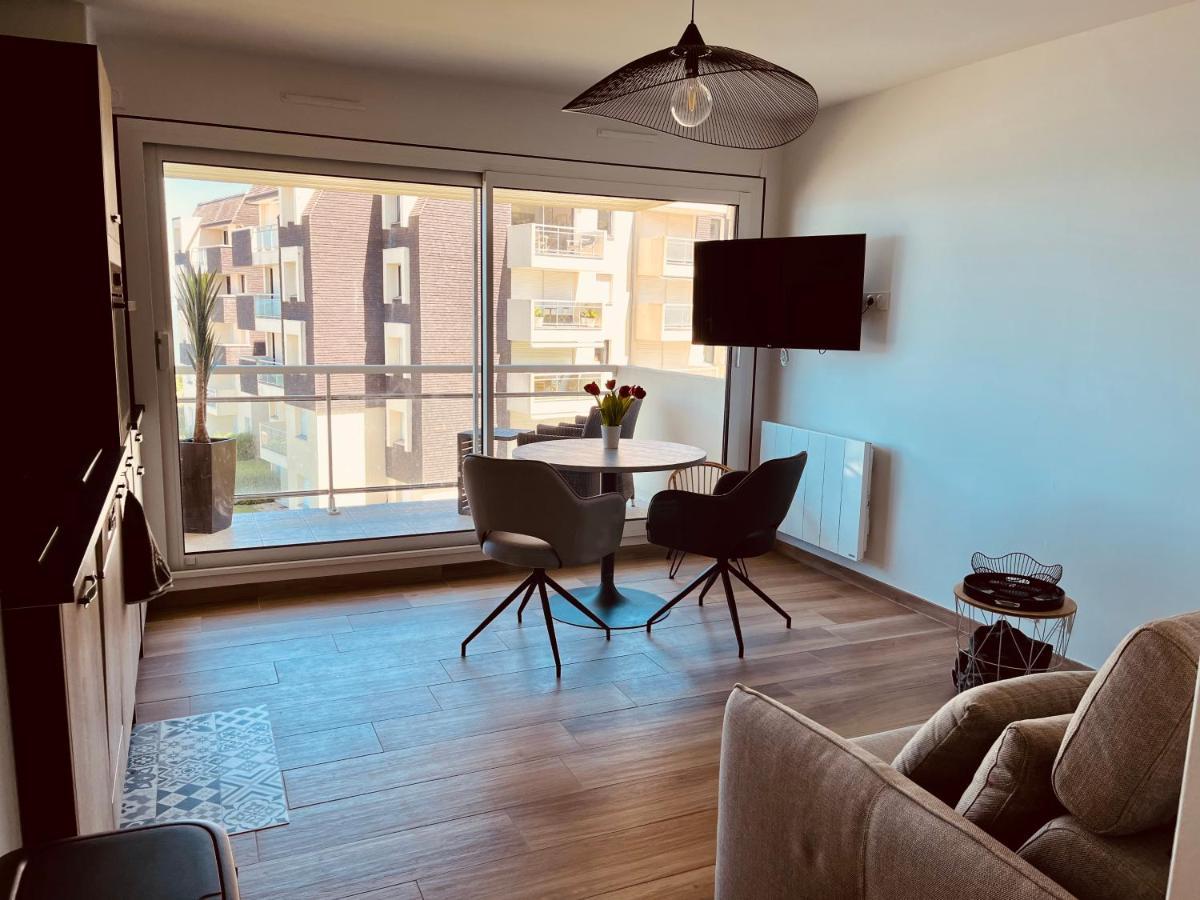 Studio, vue mer à 150m de la plage Trouville-sur-Mer Esterno foto